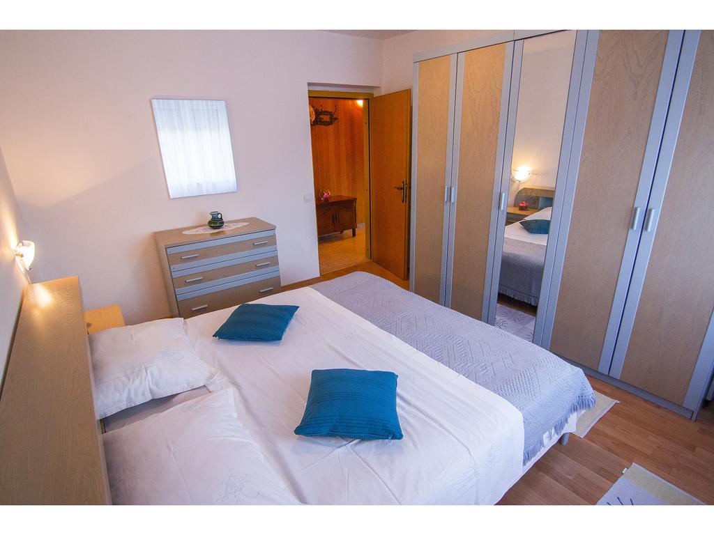 Apartment Miranda Slatine Cameră foto